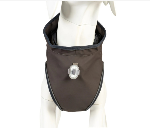 detail PLÁŠTENKA Matrix tm.hnedá XL 80cm